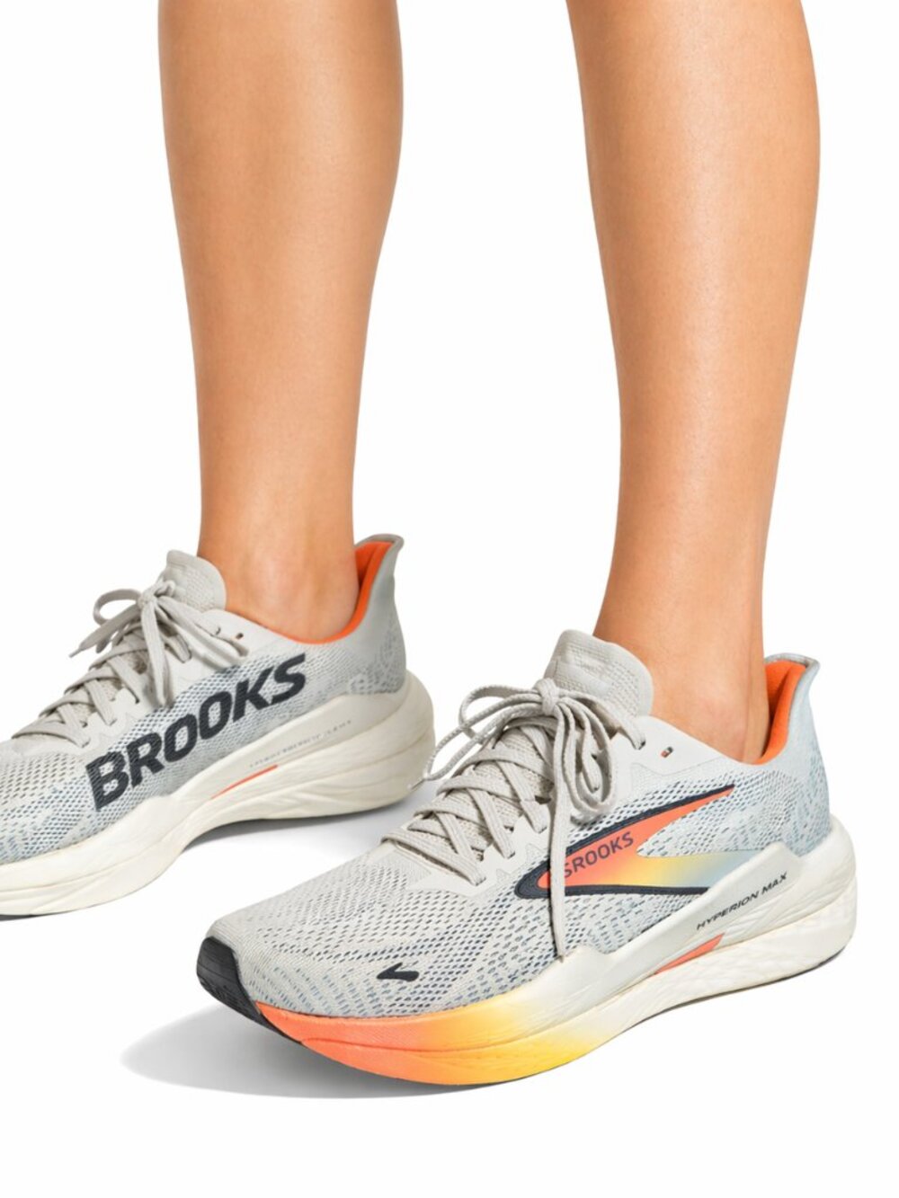 Brooks Hyperion Max 2 Women's Running Shoes White Firecracker Sz 10 1204231B443